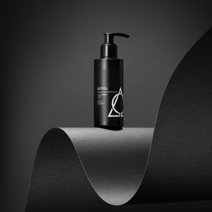 Product photography of Horde Alpha cosmetic_